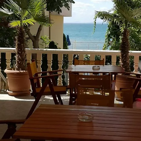 Pensjonat Amadeus Nesebyr