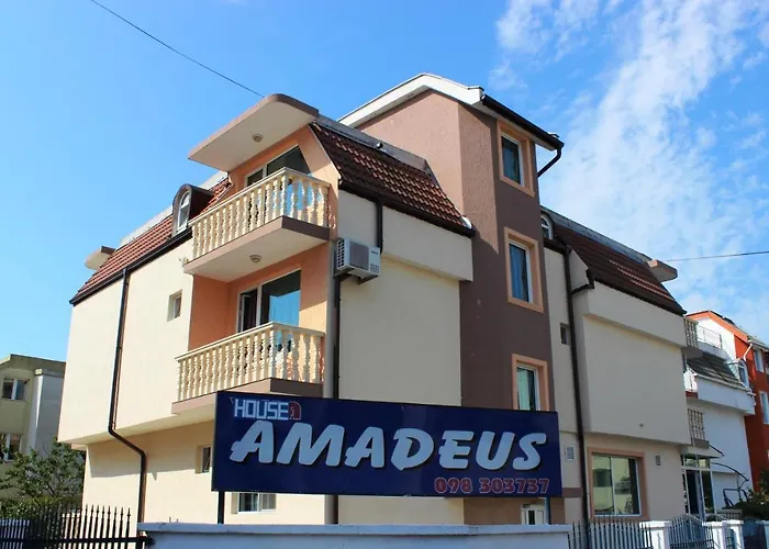 Pensión Amadeus Nesebar