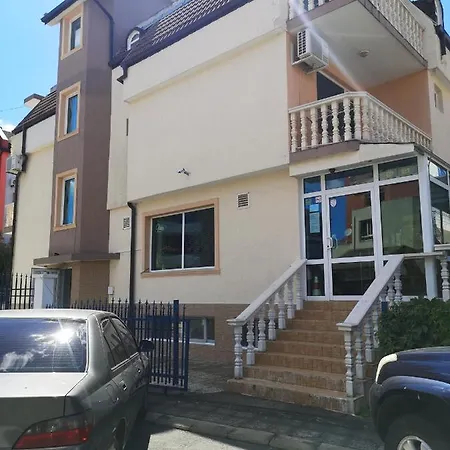 Amadeus Pensionat 2*